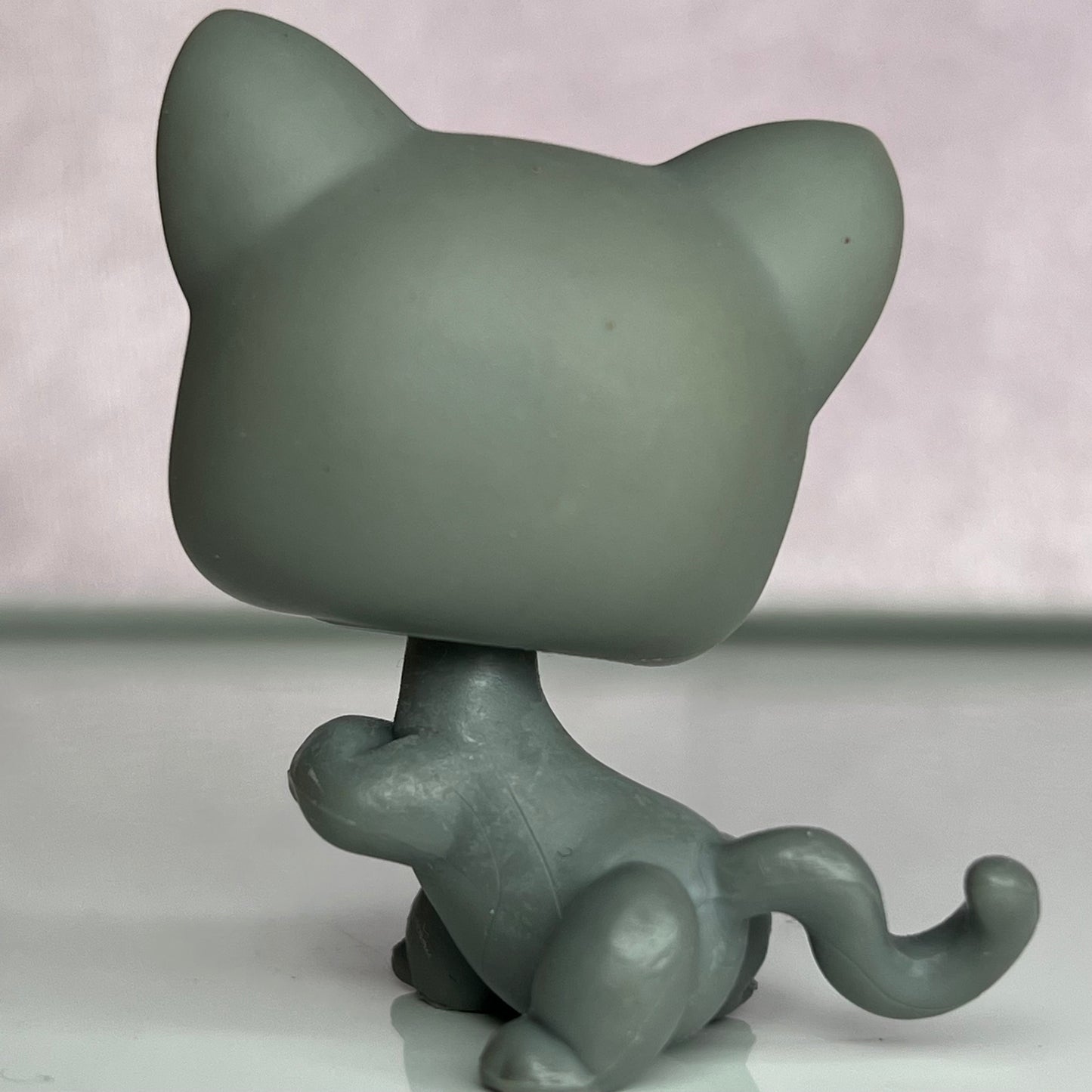 LPS Gray Paw up Shorthair Cat #74