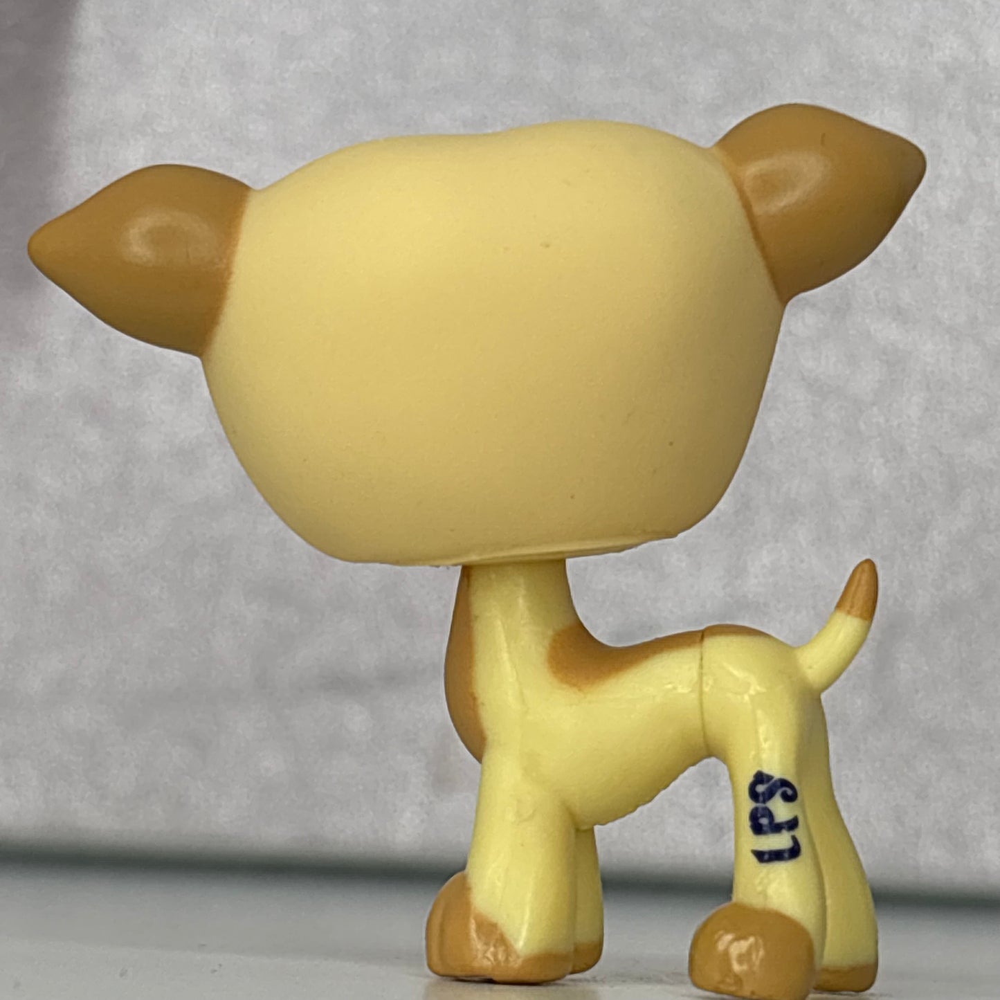 LPS Greyhound Dog #2041
