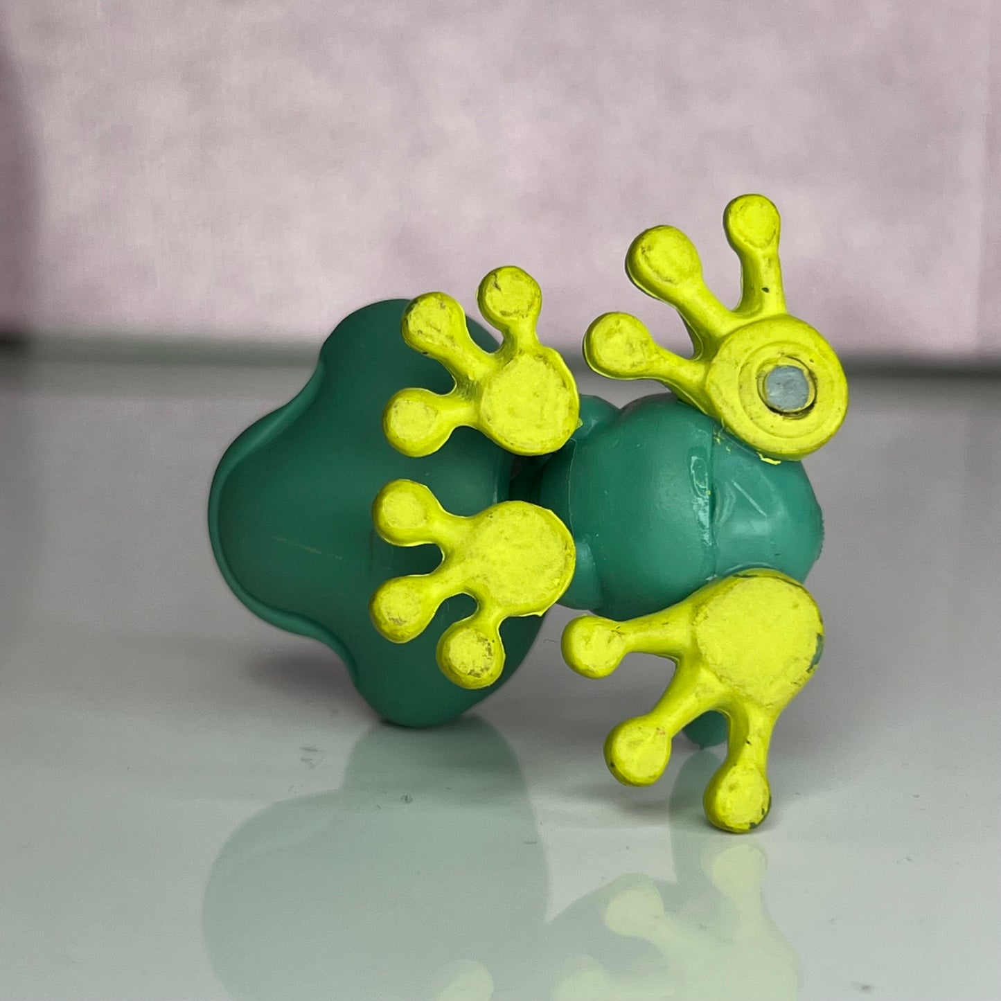 LPS Frog #562