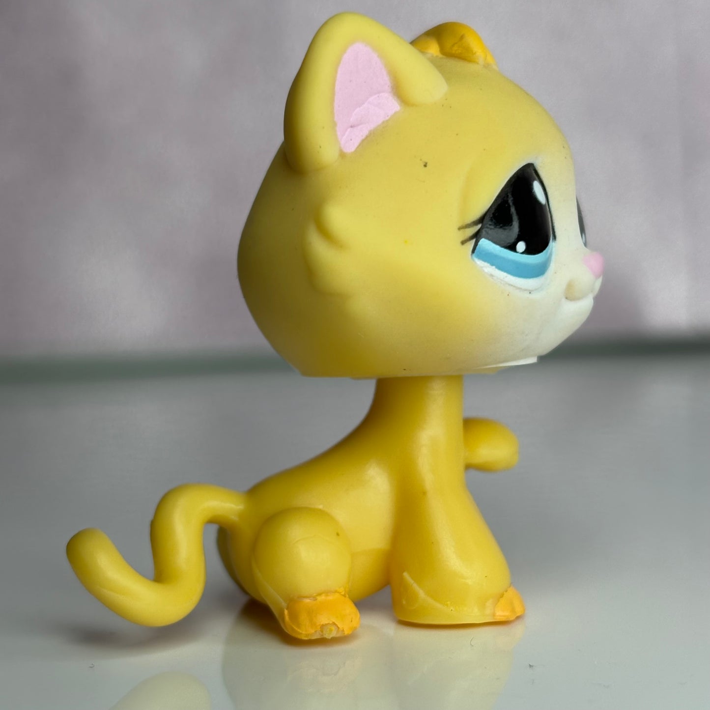 LPS Paw Up Bon Bon Cat #1035