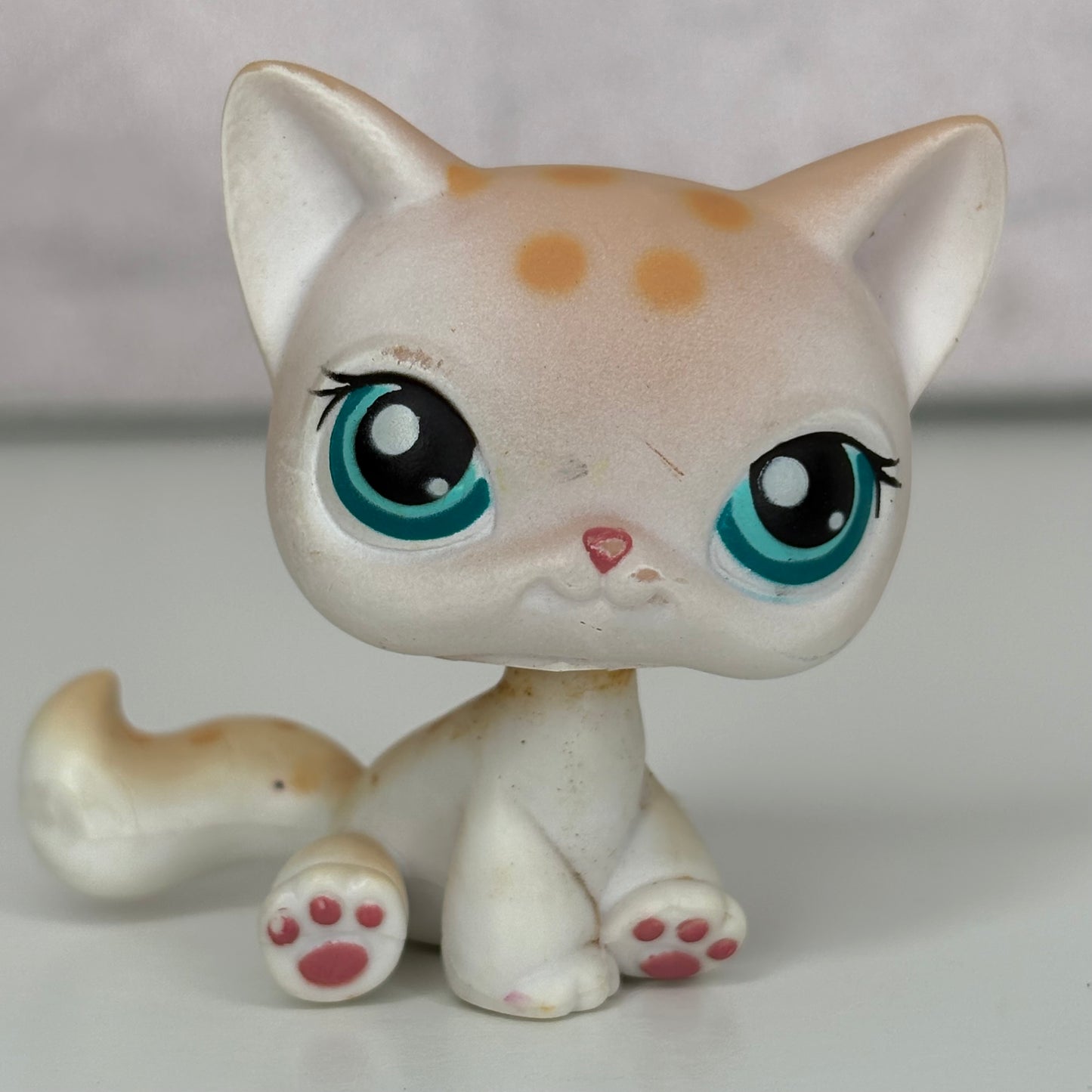 LPS Shorthair Sitting Cat #224
