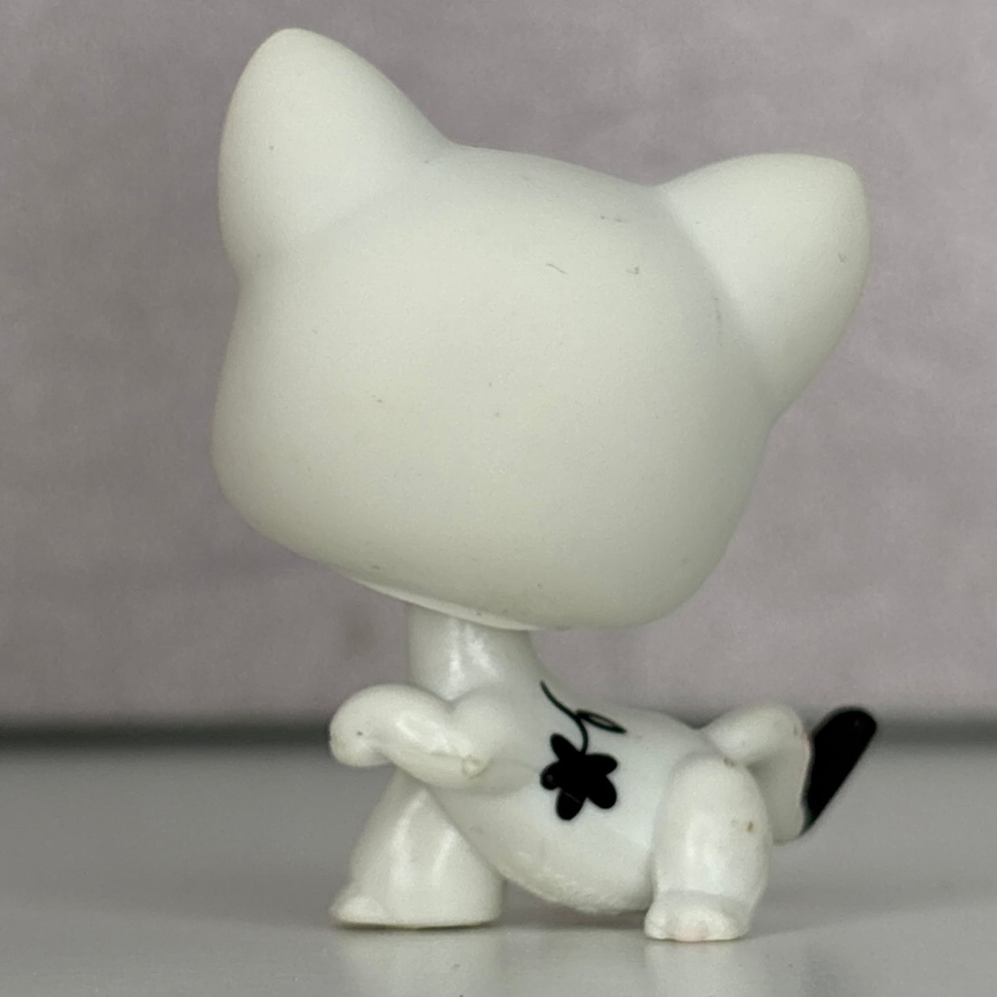 LPS White and Black Shorthair Cat #547