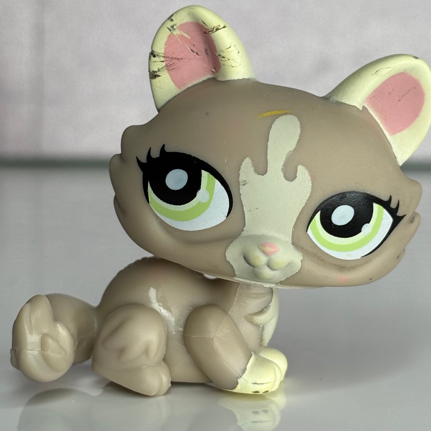 LPS Gray Crouching Cat