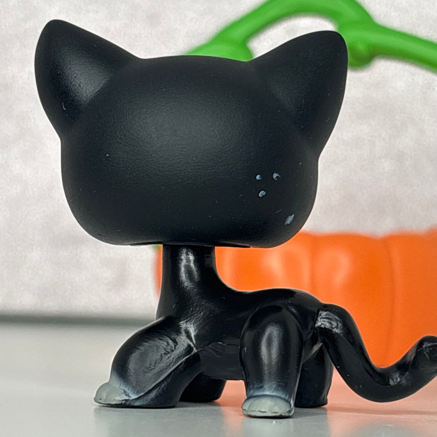 LPS Shorthair Cat W/ Original Accessory #994